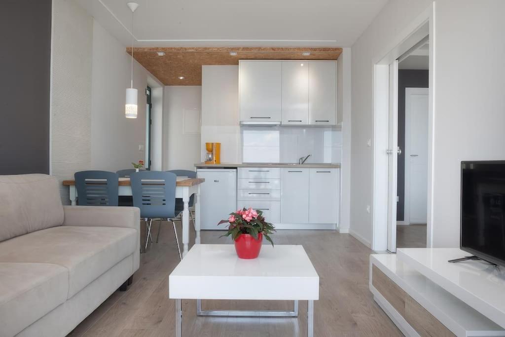 Apartmani Stipe Брела Екстериор снимка