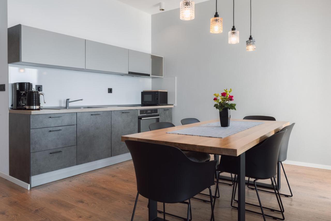 Apartmani Stipe Брела Екстериор снимка