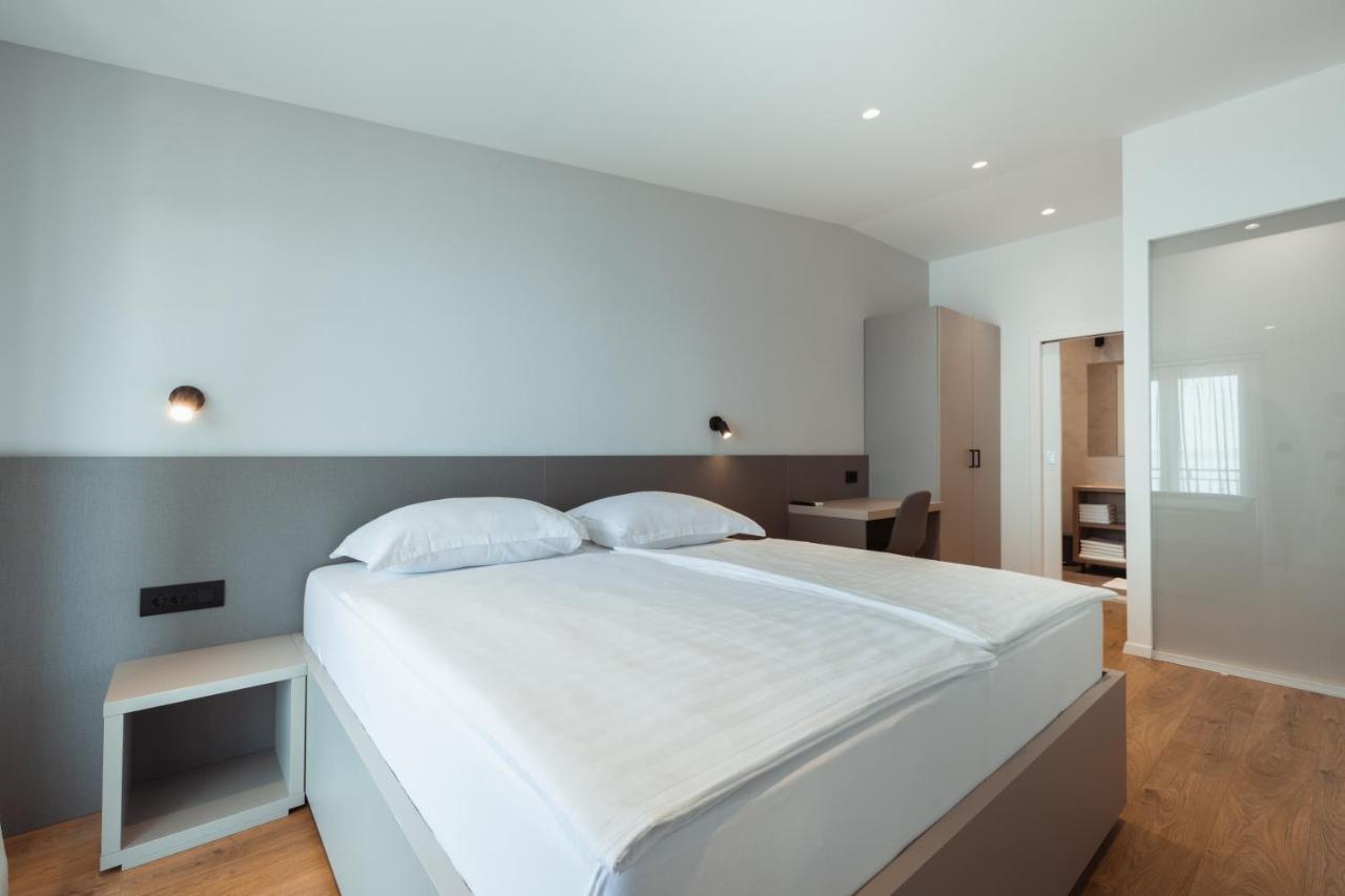 Apartmani Stipe Брела Екстериор снимка